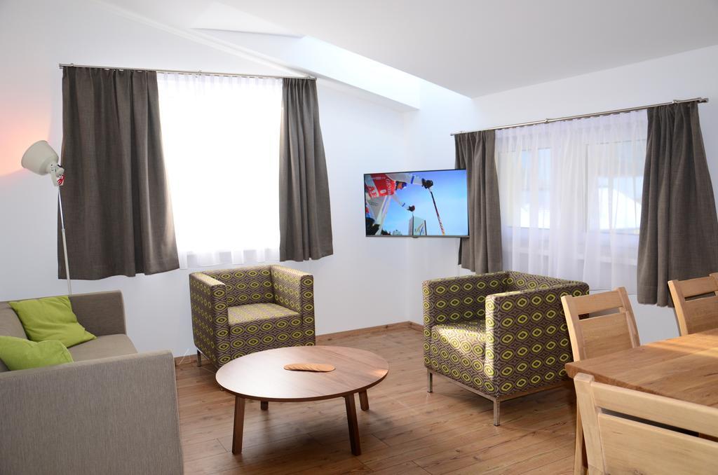 Apartment Haus Van Der Leij Russbach am Pass Gschütt Quarto foto